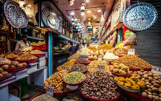 3-Hour Private & Exclusive Tuk-Tuk / Rickshaw Tour of Old Delhi with Tea and Local Snacks